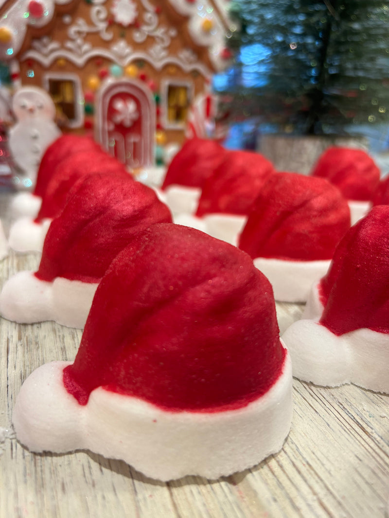 Santa hat bath bomb