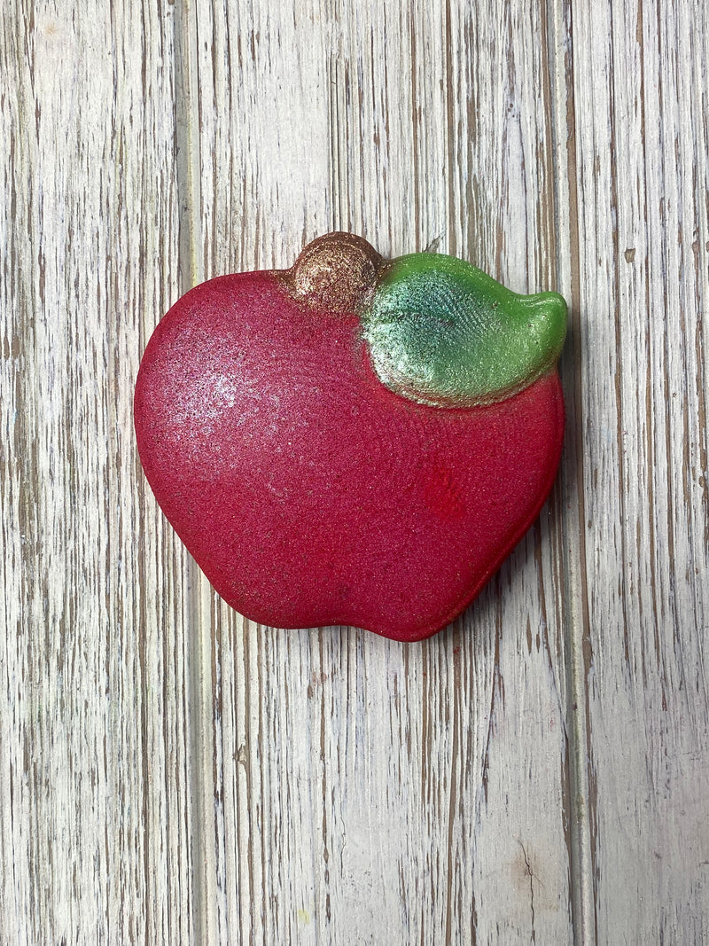 Apple of my Eye Bath Bomb